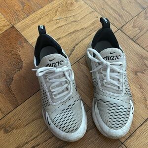 Nike Air 270